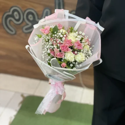 دسته گل با رز مینیاتوری